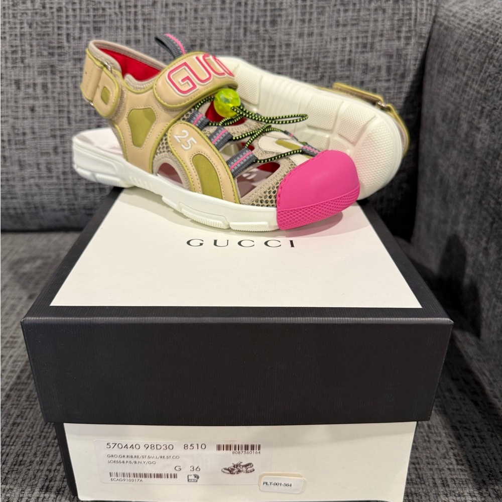GUCCI Logo Leather & Mesh Sandal in natural polyester